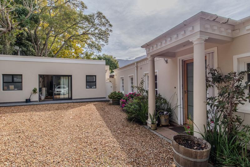 To Let 3 Bedroom Property for Rent in Constantia Western Cape